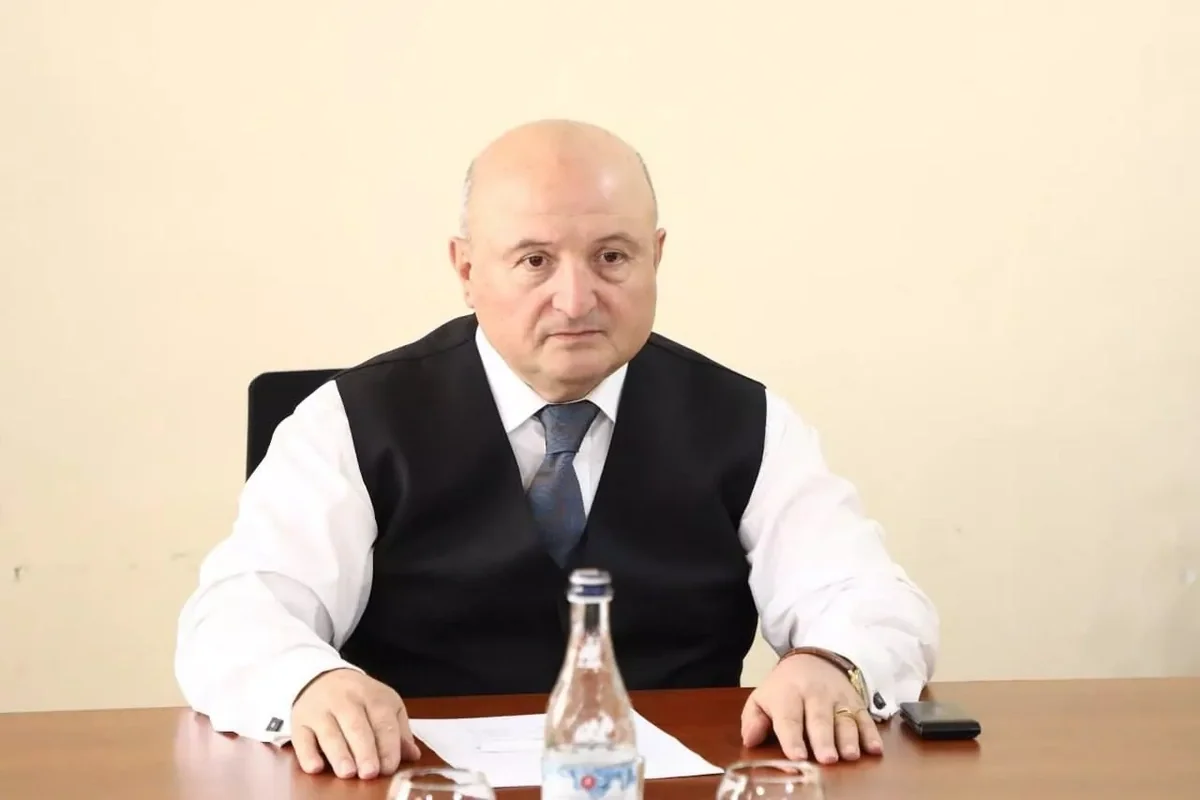 Ermənistanda məhkəmə Gümrü merini həbsdə saxladı