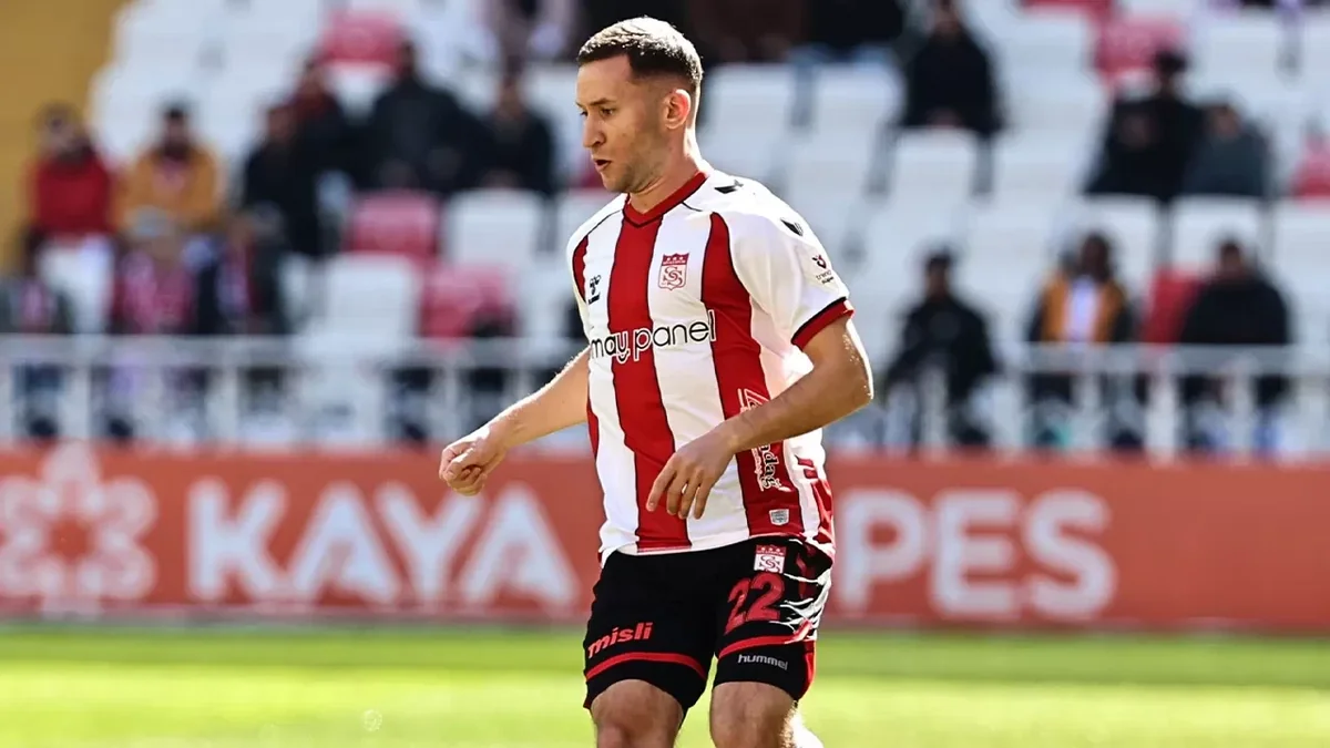 "Sabah"dan mühüm addım: "Sivasspor"un futbolçusu birdəfəlik "bayquşlar"a keçir