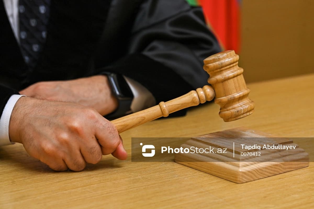 10 nəfərdən yarım milyon manata yaxın pul alan maklerlə bağlı QƏRAR - FOTO