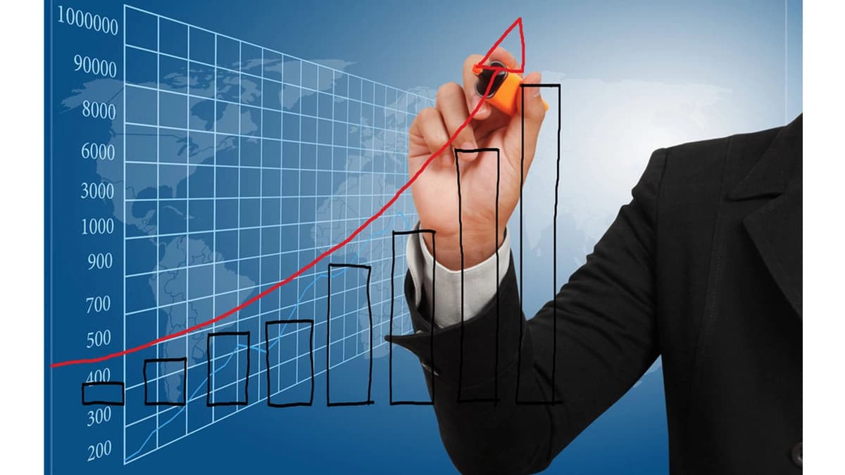 Büdcədə profisit, üstəgəl neftin qiyməti: Maaş və pensiyalar artacaqmı?