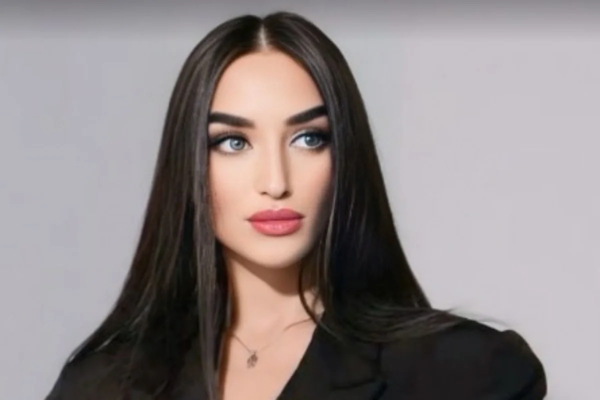 Alyona Əliyeva Dövlət Uşaq Filarmoniyasının solo konsertindən paylaşım edib - FOTO