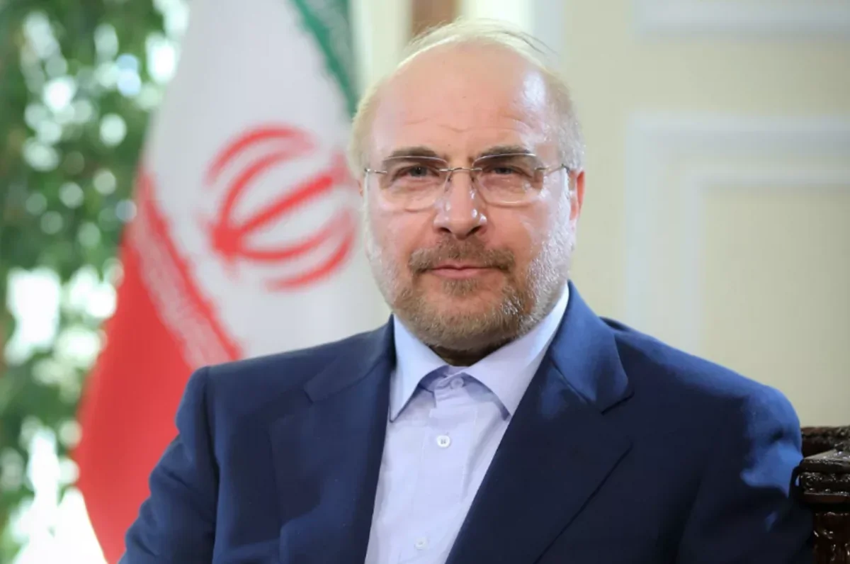 Qalibaf: "Düşmənlərimiz İranın adalarından birini tutmağa hazırlaşırlar"