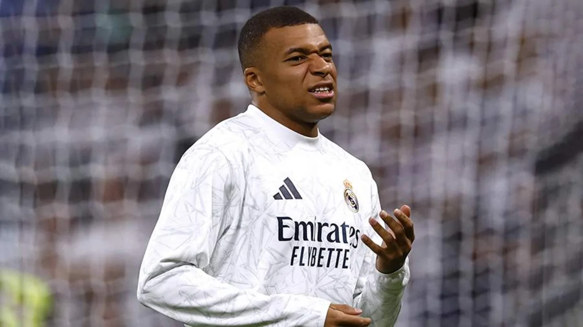 Mbappe yalan danışmaqda ittiham olundu