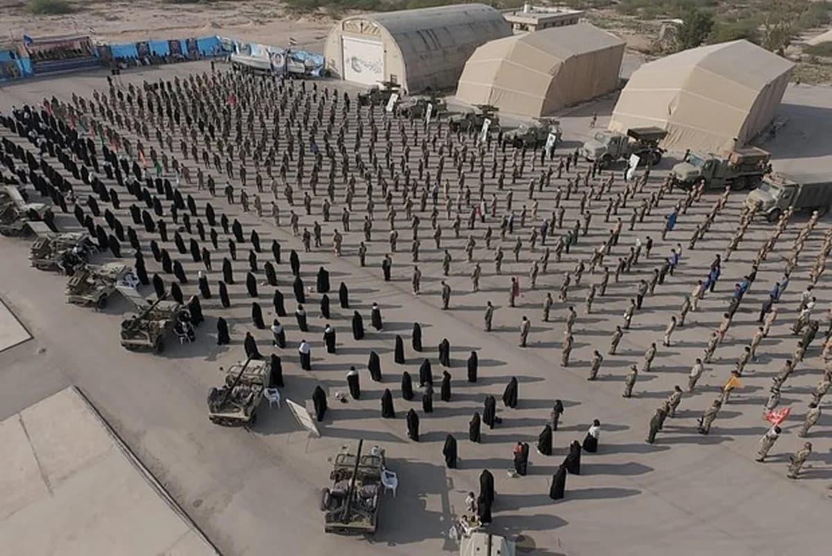 ABŞ-nin mümkün quru əməliyyatına cavab olaraq İranda 1 milyondan çox insan səfərbər edilib