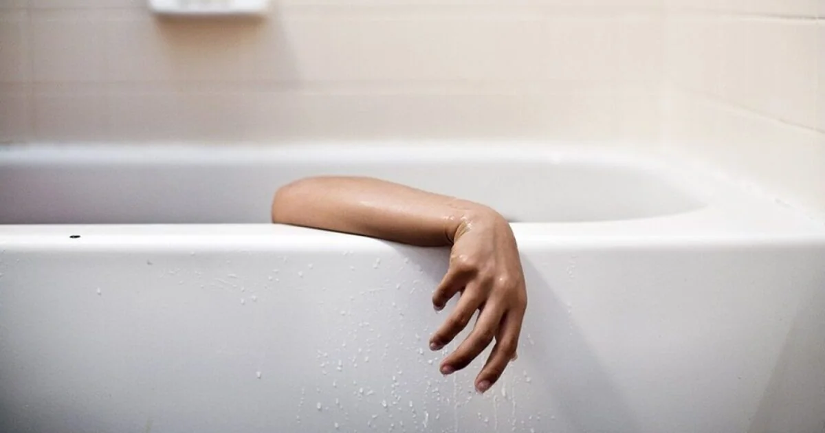 Qazaxda 18 yaşlı qız dəm qazından boğularaq öldü