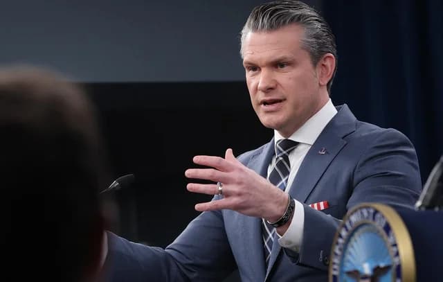 Pit Heqset: "ABŞ İrana quru qoşunlarının yerləşdirilməsini istisna etmir"