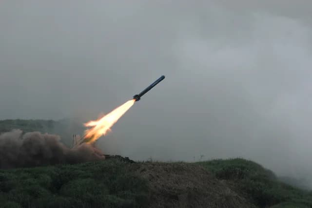 Yaponiya uzaqmənzilli raket sistemlərini aktivləşdirir: Hədəf kim ola bilər?