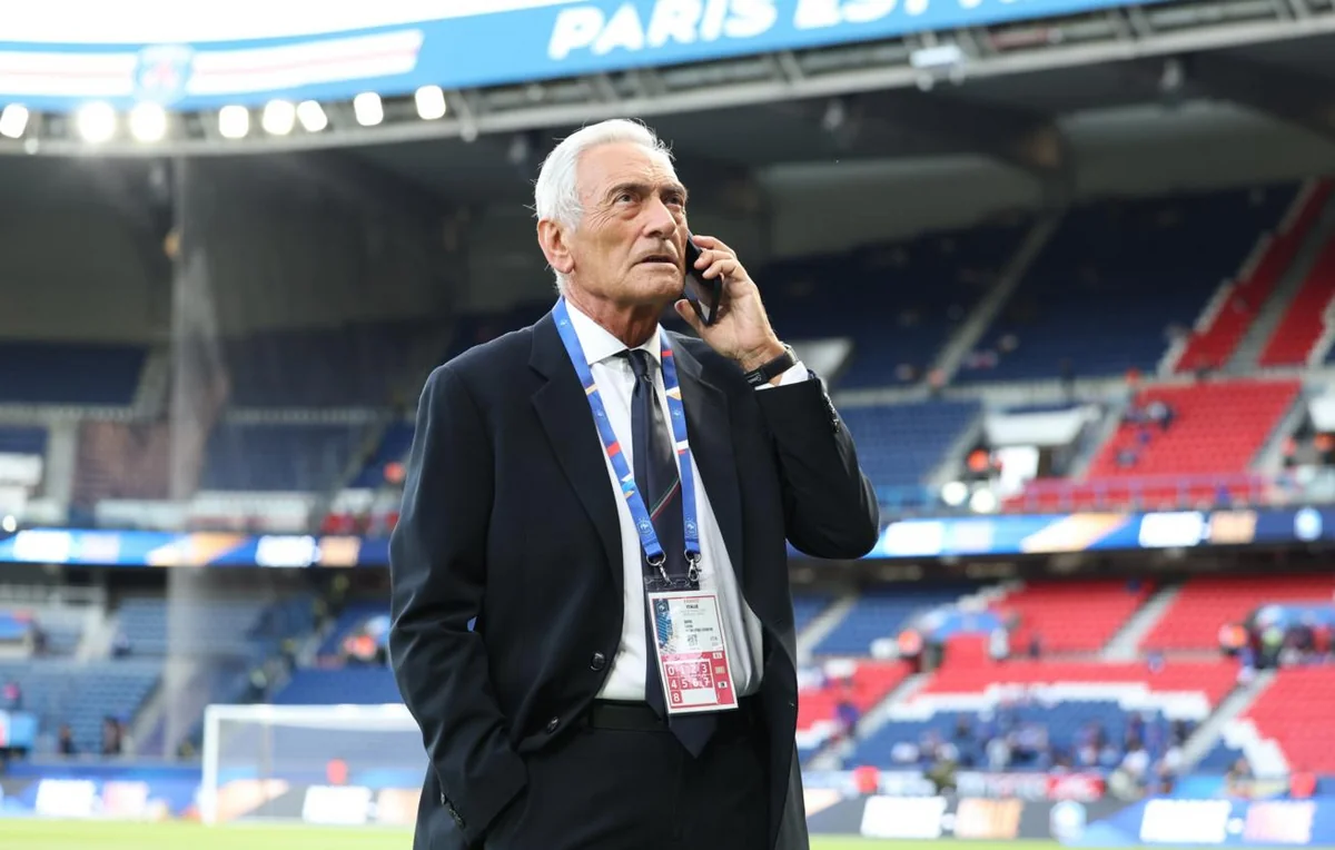 Dünya çempionatına gedə bilməyən İtaliya futbolunun rəhbəri İSTEFA VERDİ