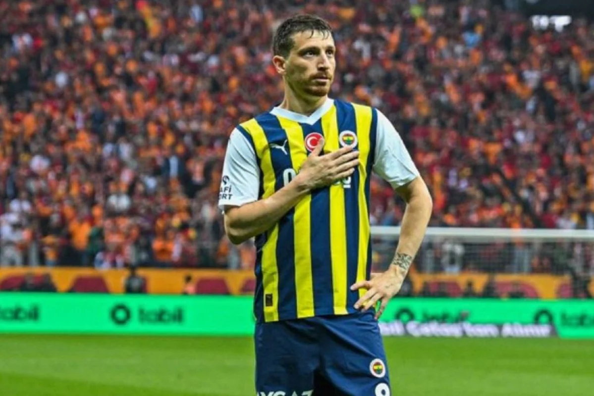 "Fənərbağça"nın kapitanı Mert Hakan Yandaş sərbəst buraxıldı