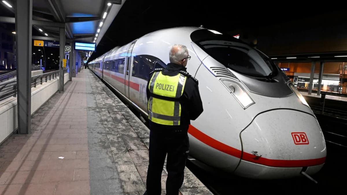 Almaniyada qorxu dolu anlar: Sürət qatarında partlayış