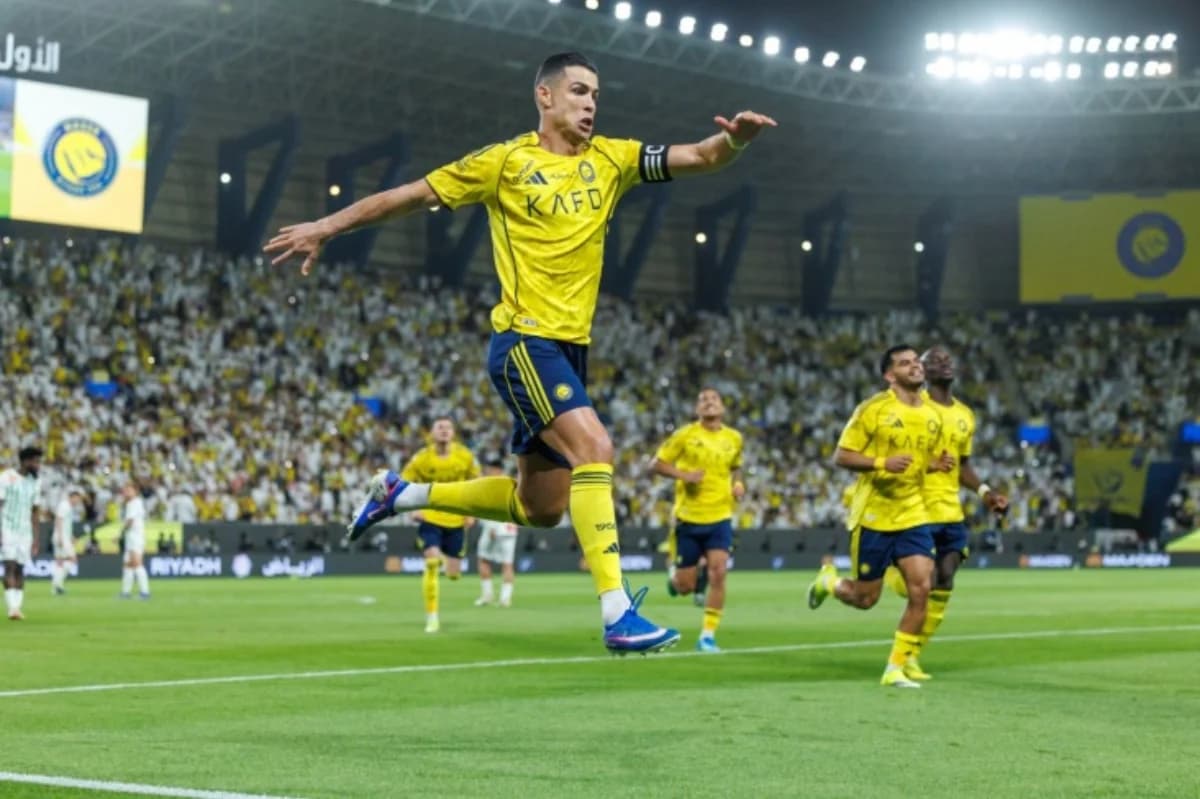 Ronaldu zədədən sonra keçirdiyi ilk matçda dubl etdi