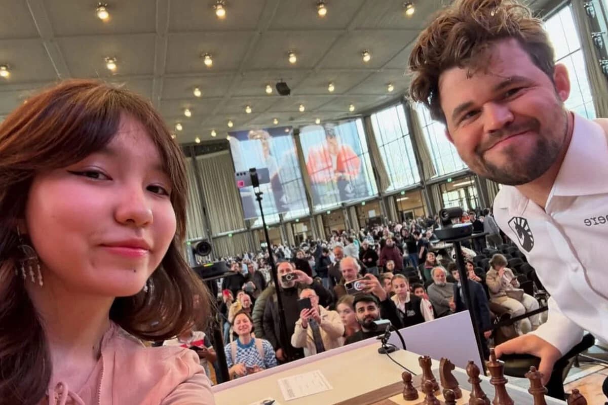 Maqnus Karlsendən gözlənilməz addım: Qızı selfiyə görə pərt etdi - FOTO - VİDEO