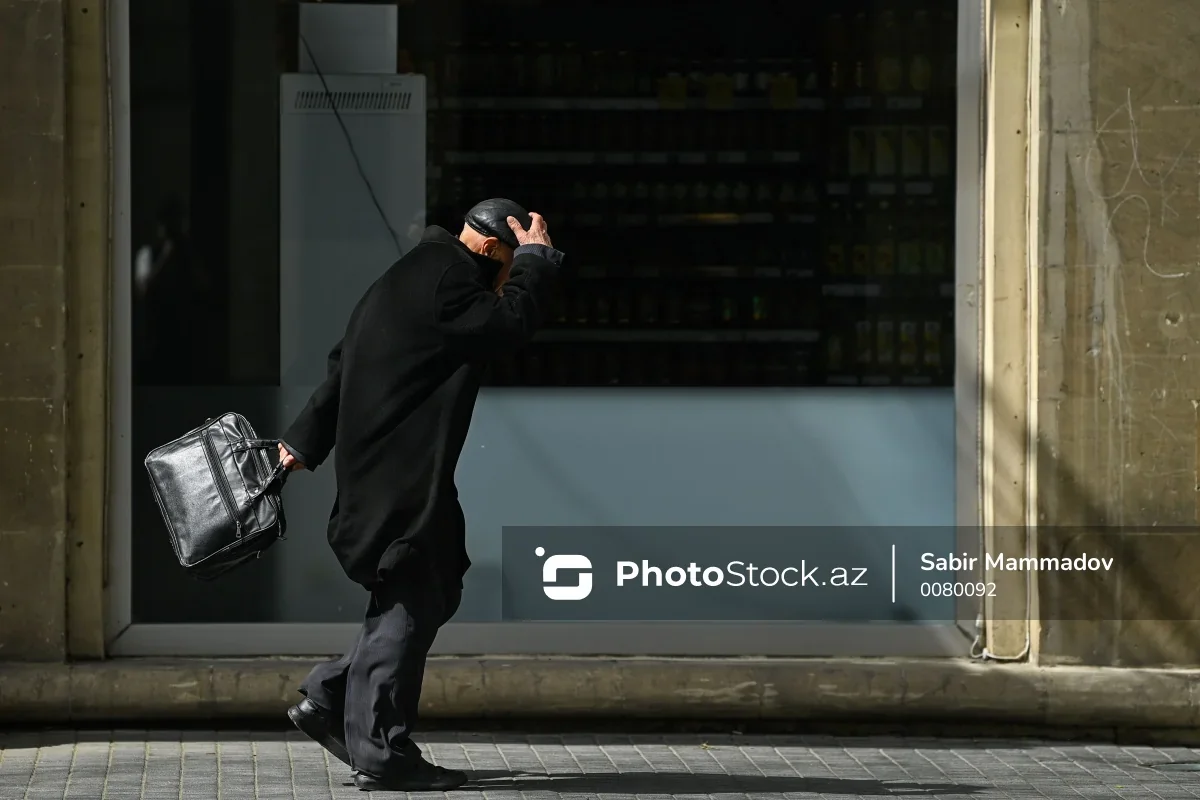 Küləkli hava şəraiti ilə bağlı sarı və narıncı XƏBƏRDARLIQ EDİLDİ
