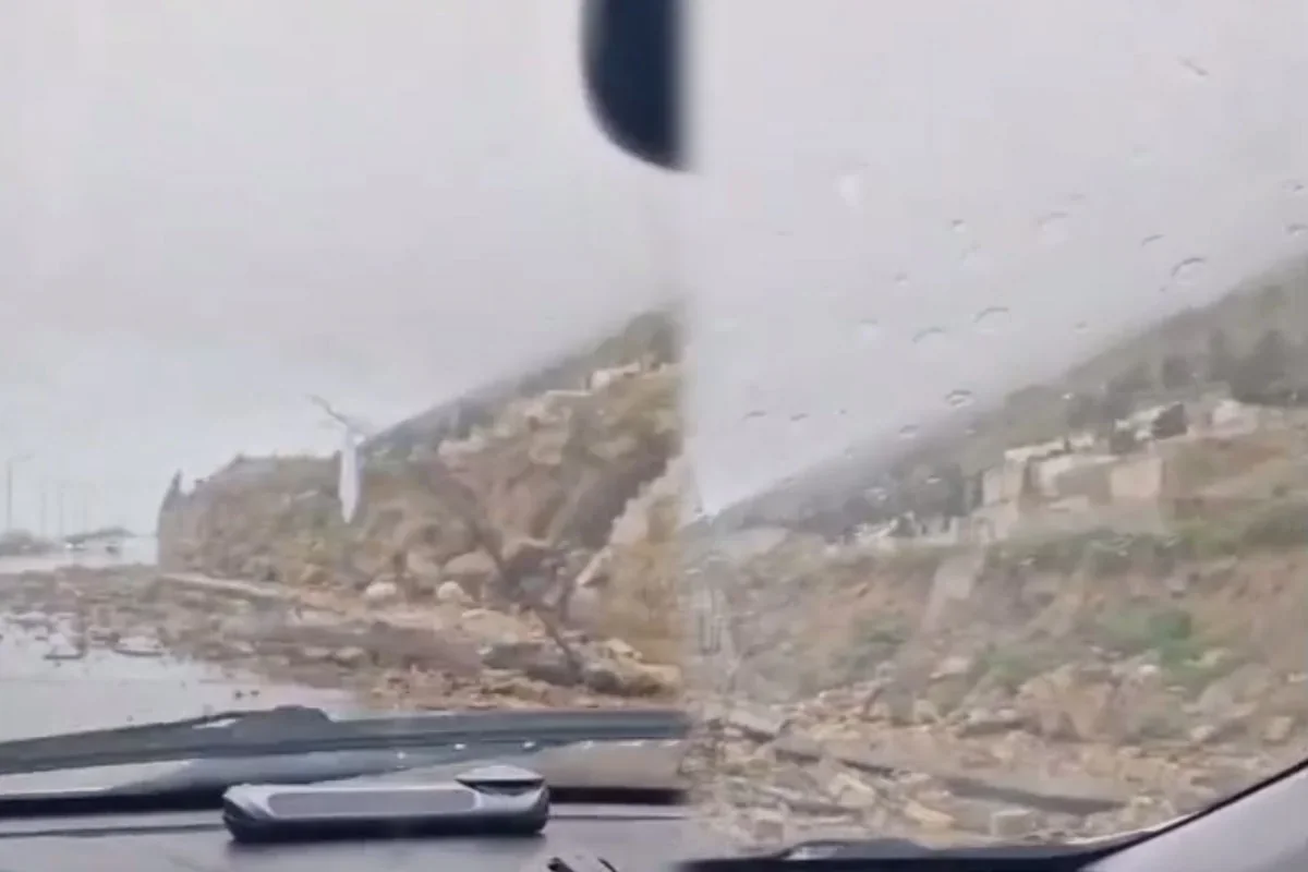 Bibiheybət yolunda TƏHLÜKƏLİ VƏZİYYƏT – Hərəkət qismən məhdudlaşdırıldı