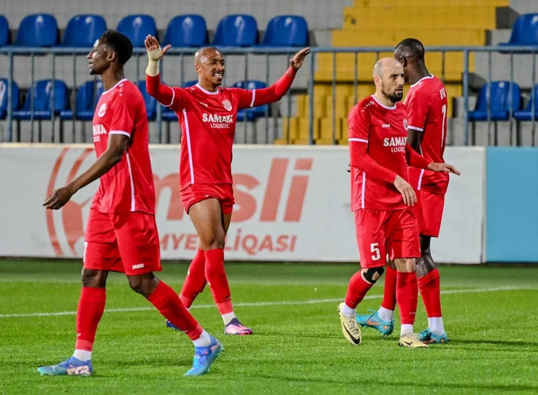 "Araz-Naxçıvan"ın legioneri yubiley qolunu vurub