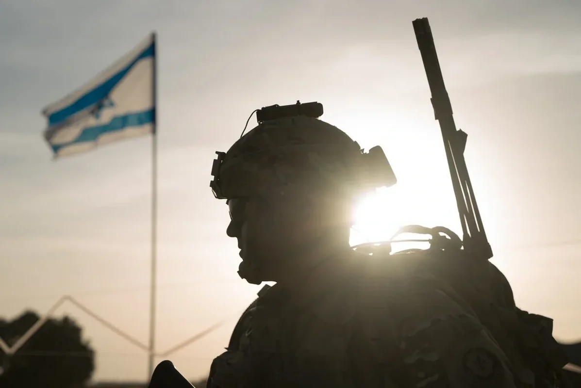 İsrail ordusu Beyrutda "Hizbullah" liderinin şəxsi katibini məhv etdi