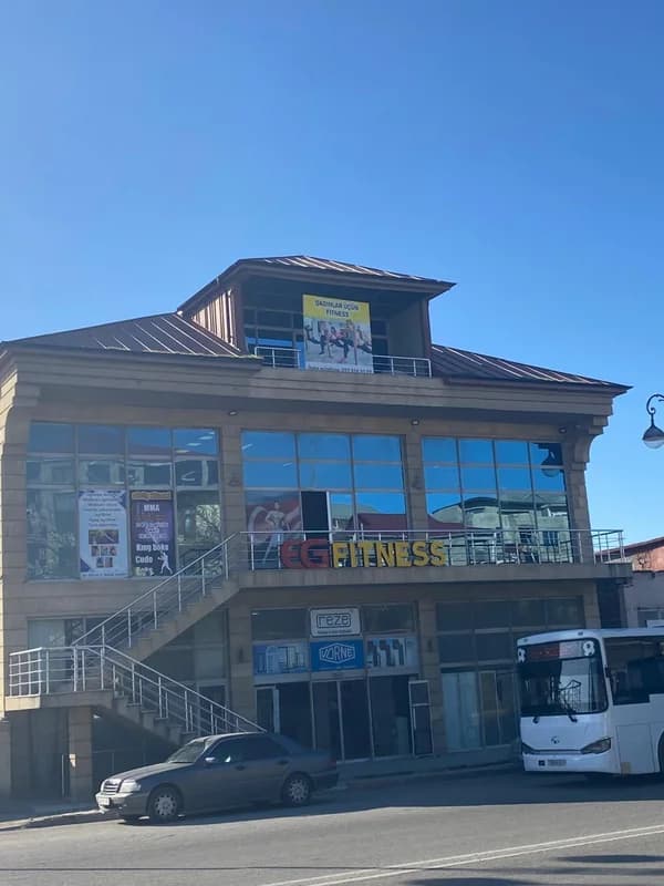 Bakıda fitnes klublarda YOXLAMALAR - Qanunsuz satışlar ÜZƏ ÇIXDI - FOTO