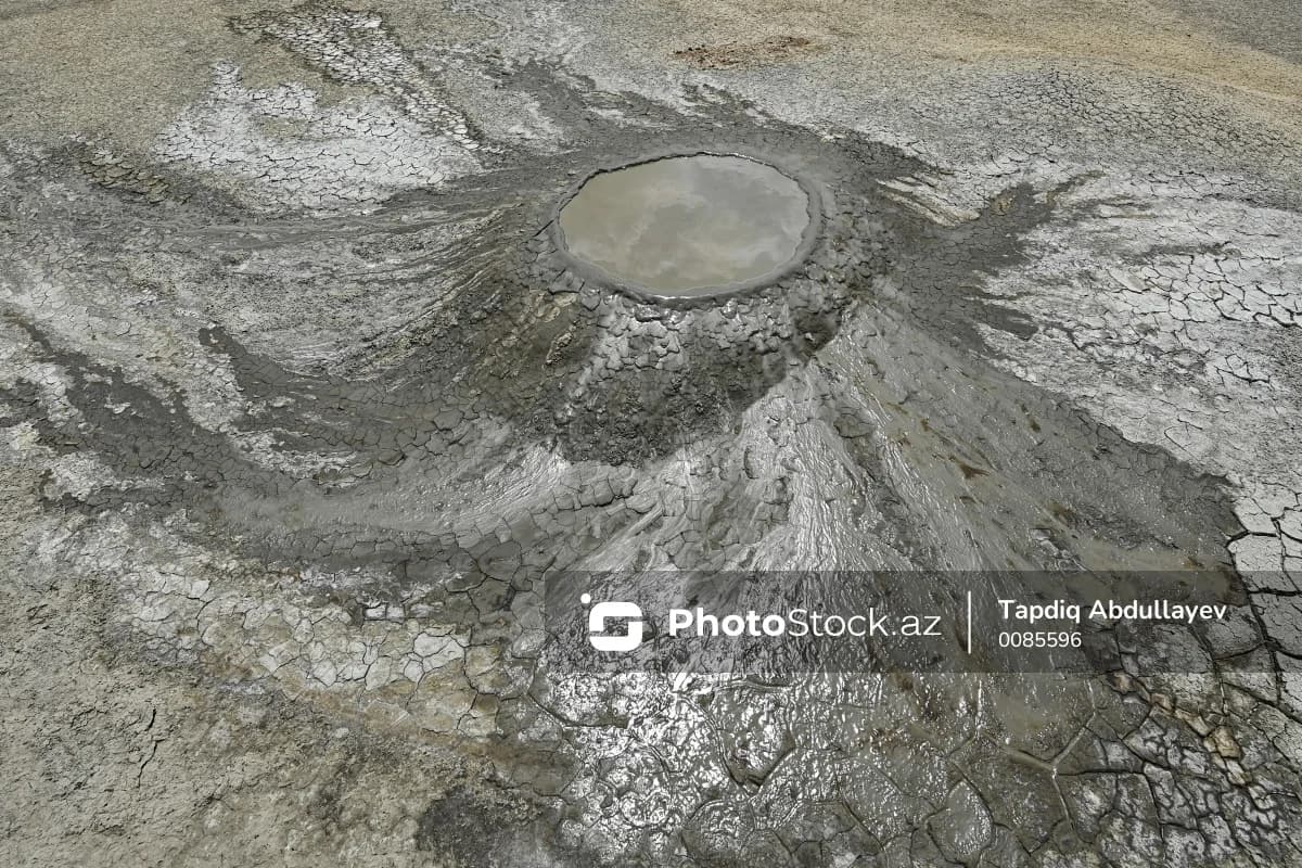 Azərbaycanda vulkan püskürüb - FOTO