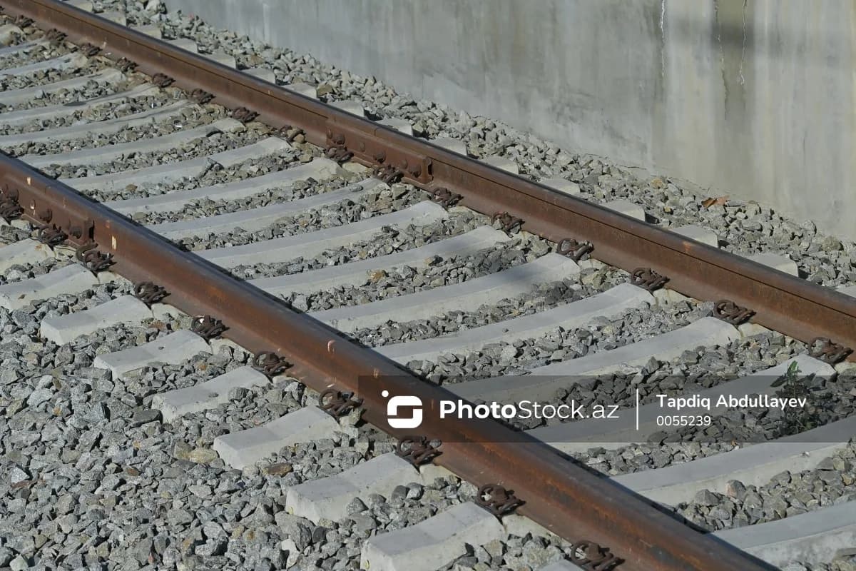 İranda qatarların fəaliyyəti bərpa olundu