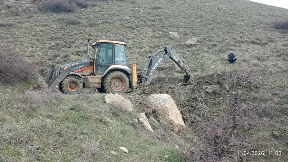 Qubanın daha bir kəndində TORPAQ SÜRÜŞMƏSİ - Evlər təhlükə altında - FOTO