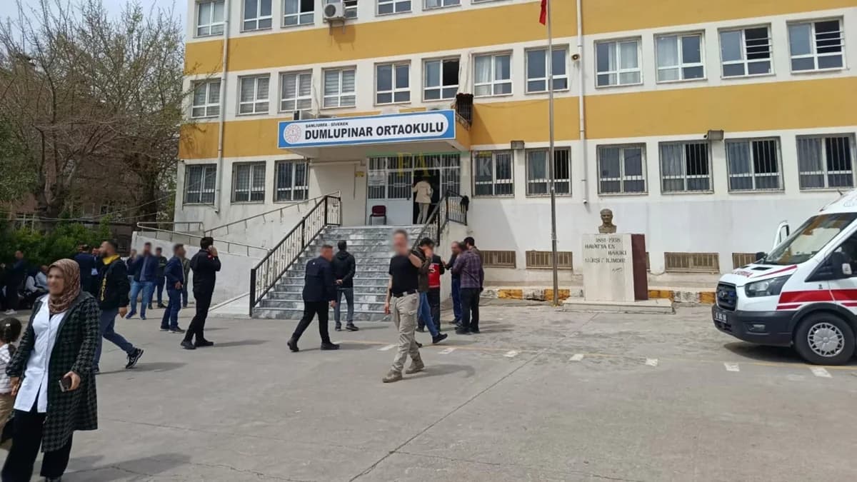 Şanlıurfada məktəbdə daha bir insident: Valideyn müəllimə bıçaqla hücum etdi
