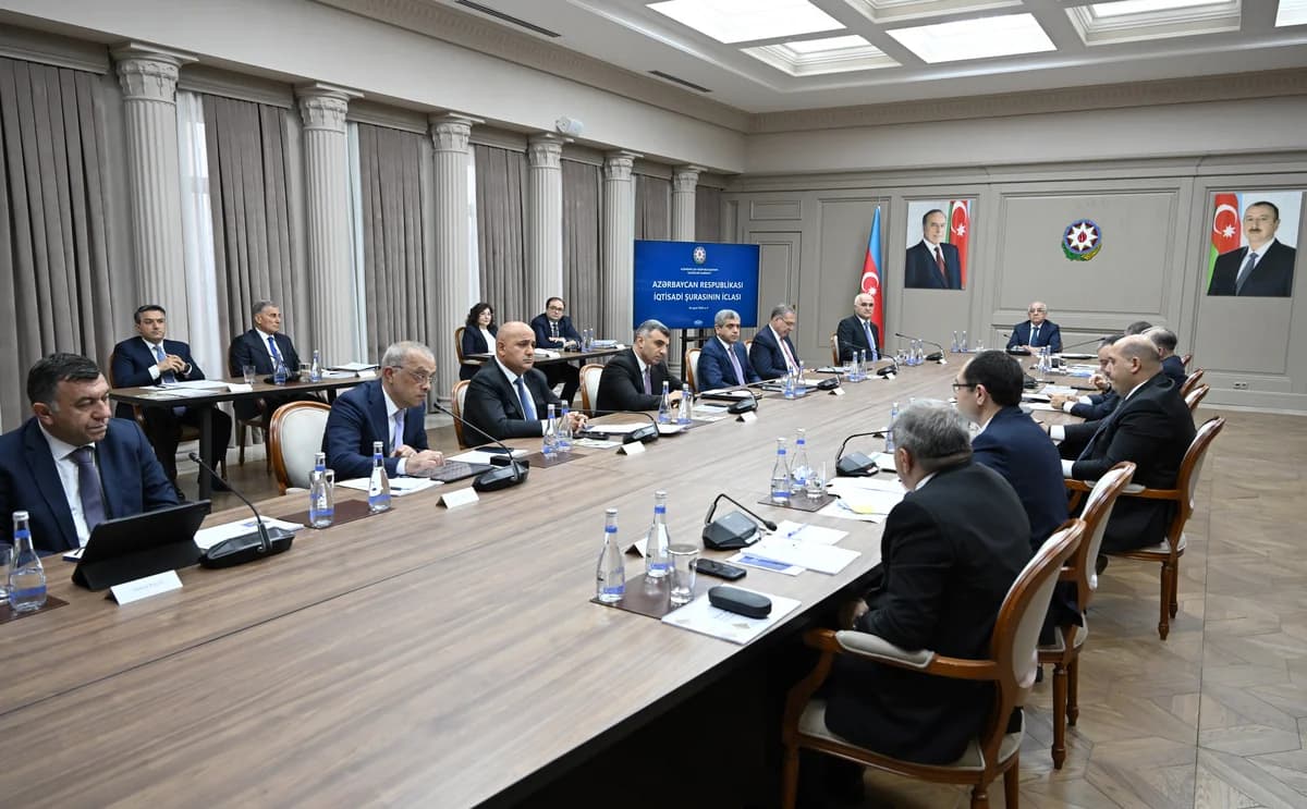 İqtisadi Şuranın aqrar sahənin inkişafına həsr olunmuş iclası keçirilib - FOTO