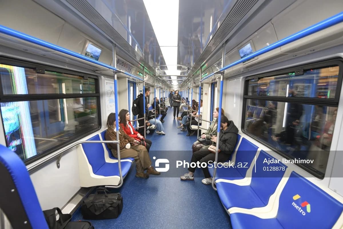Bakı metrosunda qatarın informasiya sistemi sıradan çıxdı - VİDEO