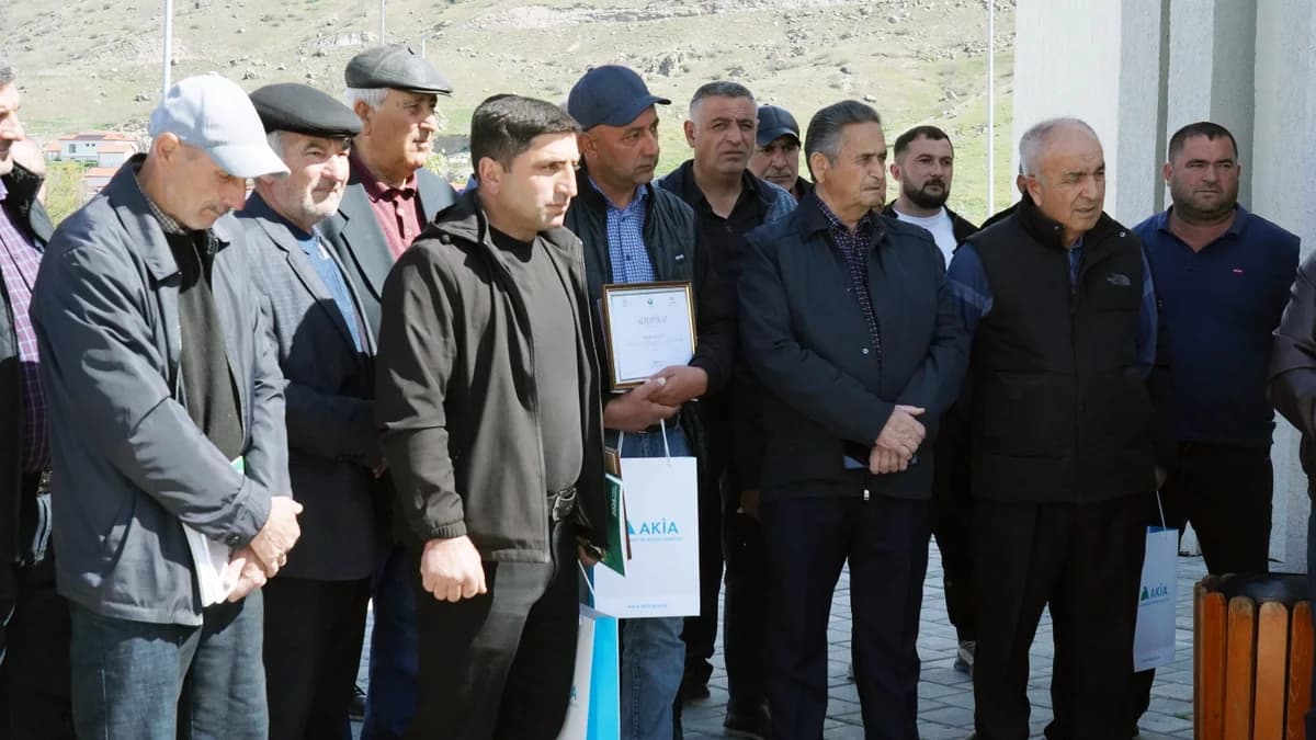 Zabuxda 62, Həsənrizdə 37 nəfərə əkin məqsədli torpaqlar verildi - FOTO