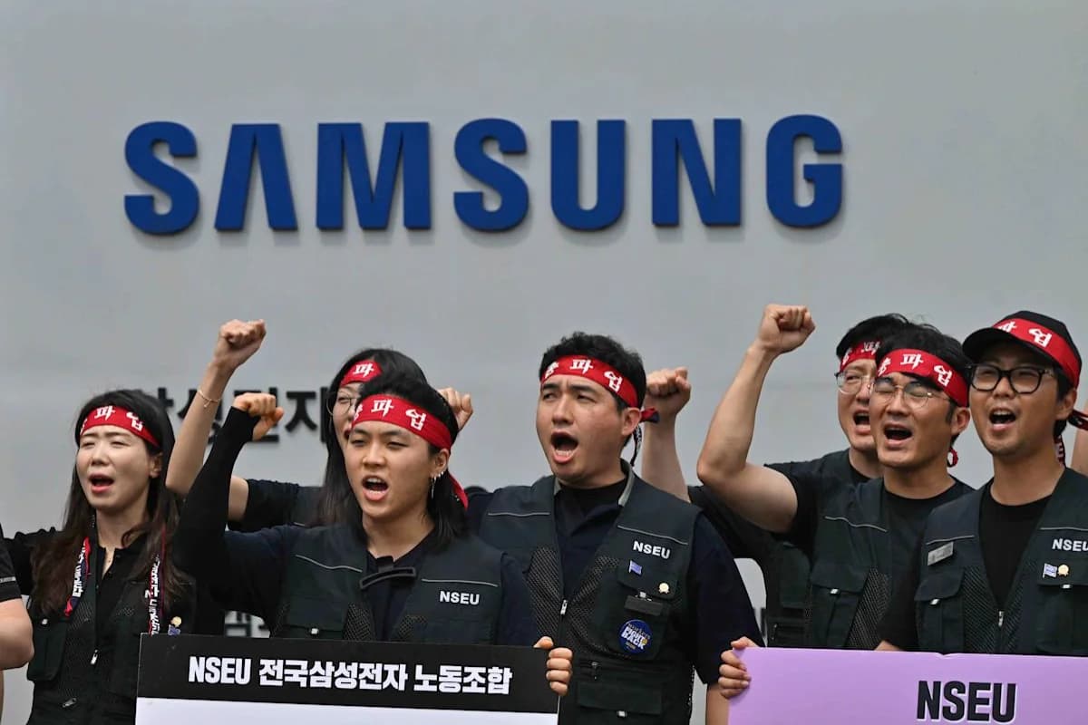 "Samsung"un on minlərlə işçisi etiraza qalxıb