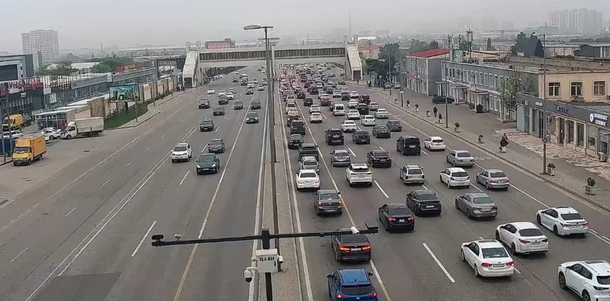 Paytaxtın hansı küçələrində sıxlıq müşahidə edilir? - FOTO - 23.04.2026