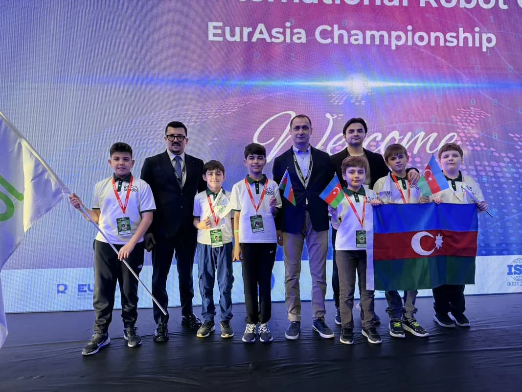 "İDSchool" Antalyada keçirilən beynəlxalq robot olimpiadasında ölkəmizi təmsil edir - FOTO