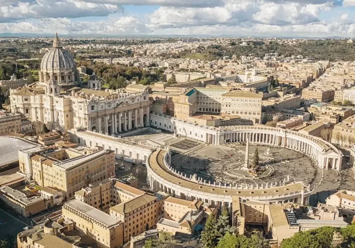 Ağ Evin Papalıqla dərinləşən MÜNAQİŞƏSİ - ABŞ və Vatikan arasında gərginliyin SƏBƏBİ - FOTO