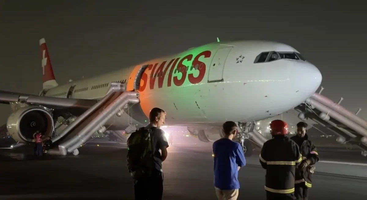 Hindistanda təyyarədən təxliyə zamanı sərnişinlər xəsarət alıblar