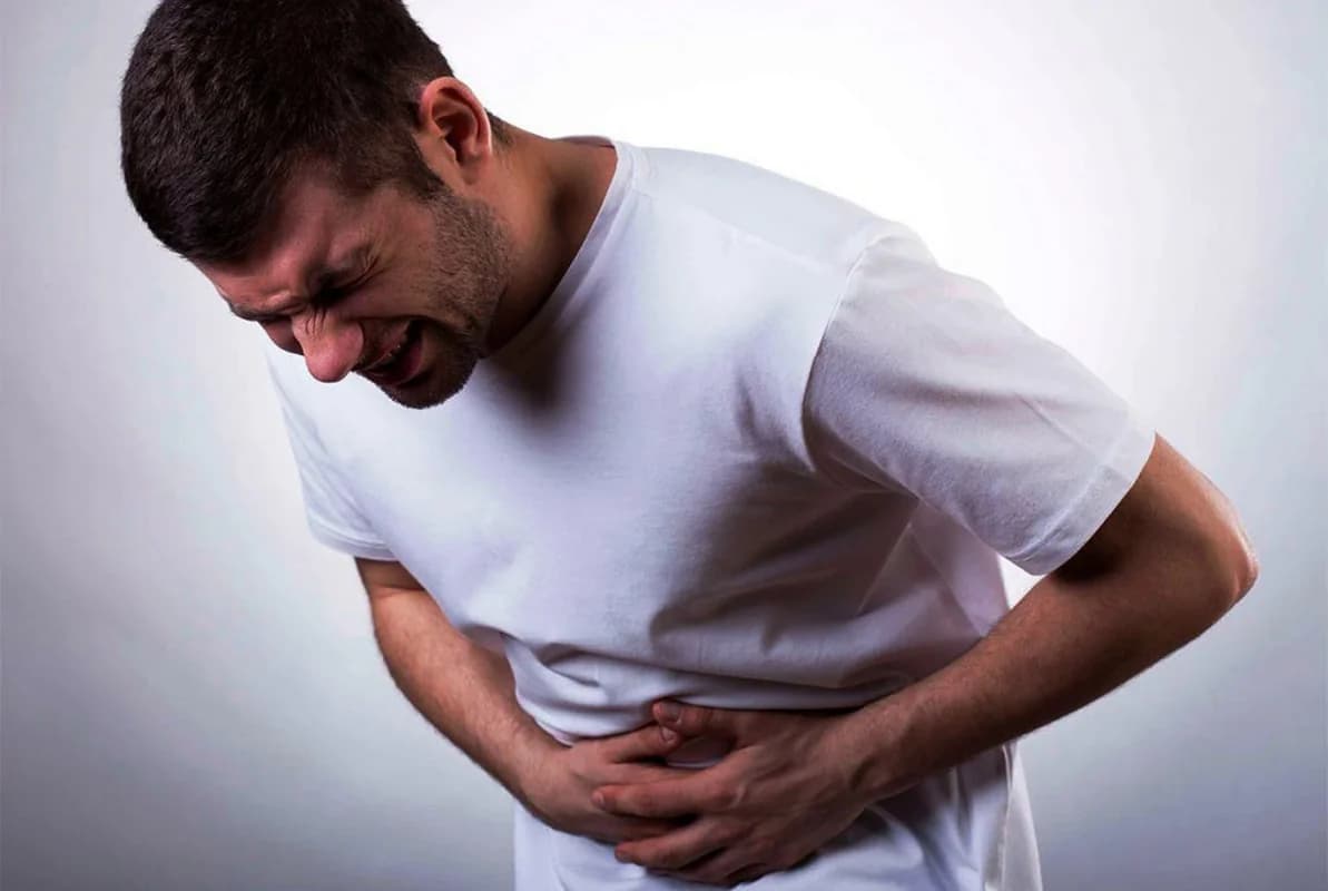 Bağırsaq keçməzliyi və qan dövranı pozğunluğu: Qarın ağrısının gizli təhlükələri