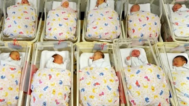 Almaniyada doğum son 80 ilin ən aşağı həddinə düşüb