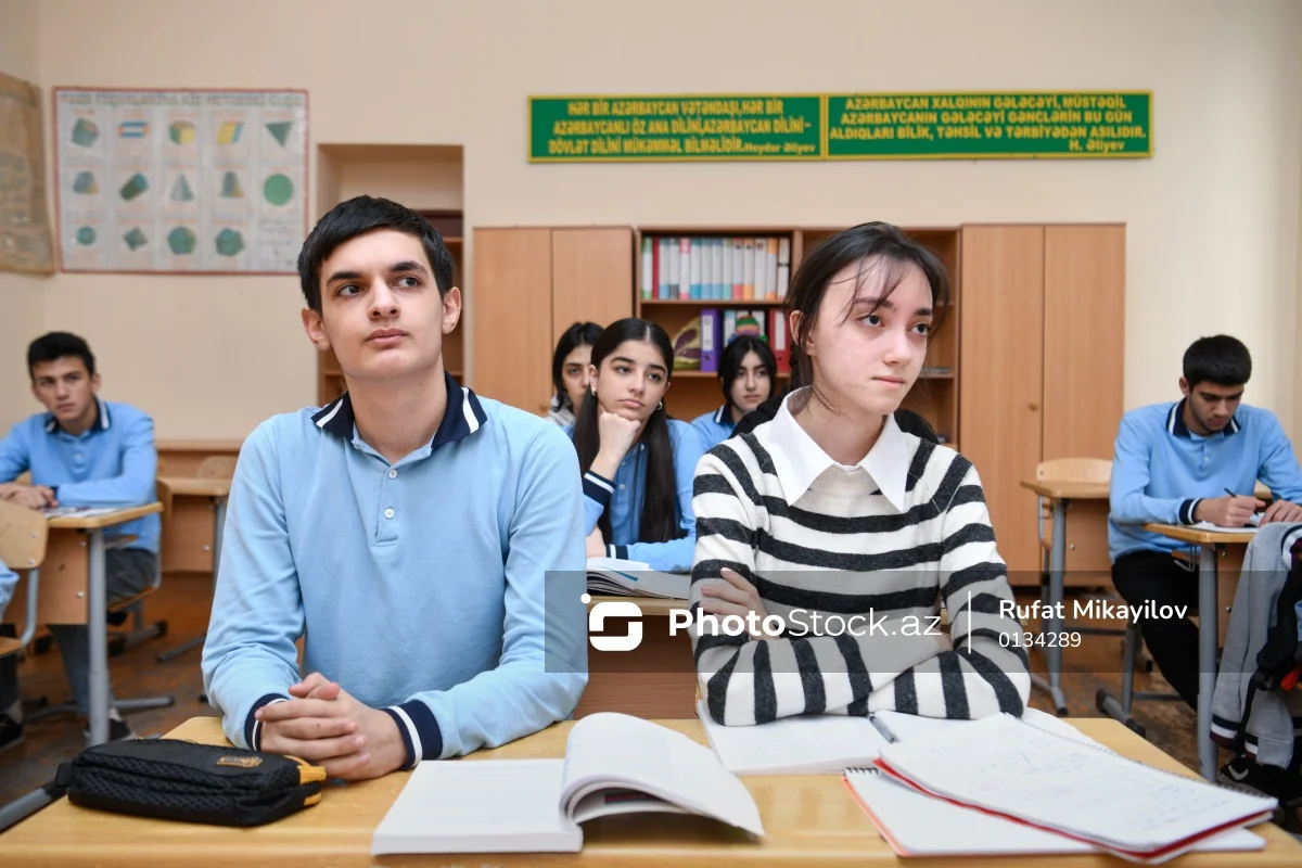 Dövlət məktəblərində xarici dildə təhsil almaq istəyənlərin NƏZƏRİNƏ