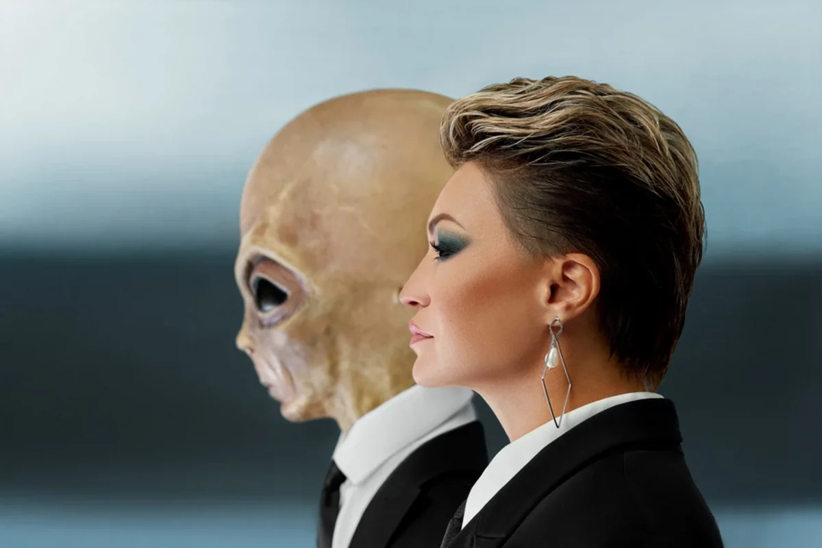 Rusiyalı məşhur müğənnidə yadplanetli DNT-si tapılıb