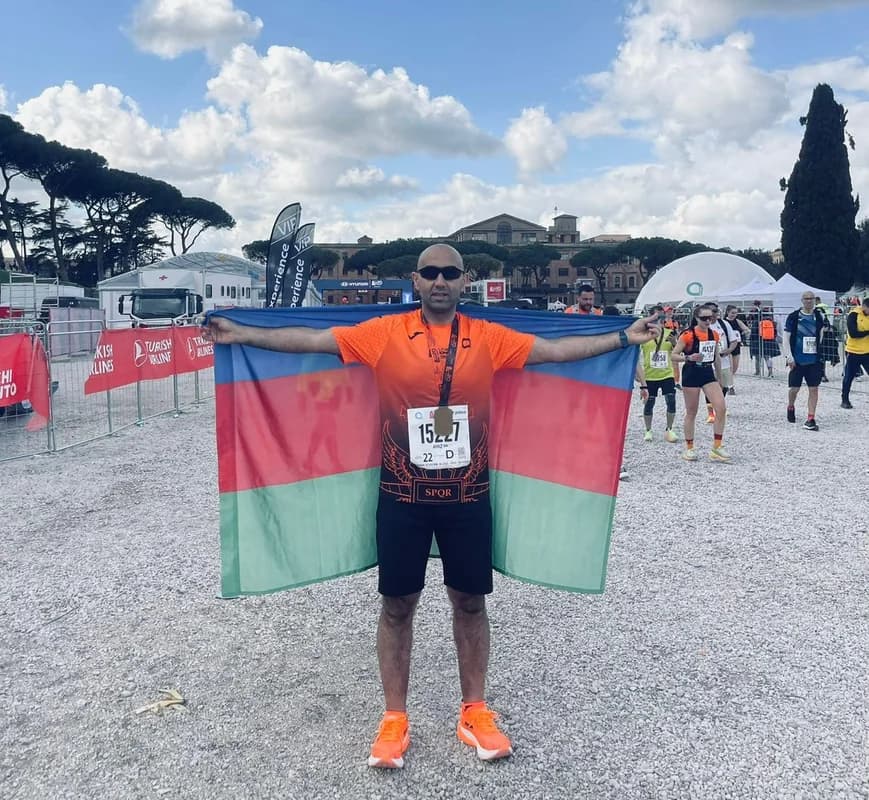 Bakı artıq böyük marafon liqasında: Jurnalist Ayaz Mirzəyev qaçmağa hazırdır - VİDEO