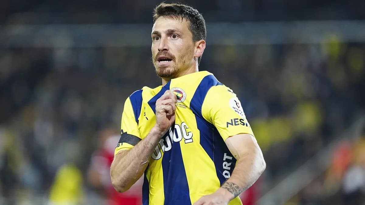 "Fənərbağça"nın kapitanı bir il müddətinə futboldan uzaqlaşdırıldı