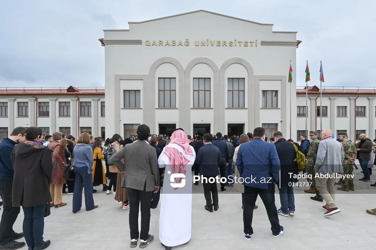 Diplomatik korpusun nümayəndələri Qarabağ Universitetinin nəzdindəki sərgi mərkəzini ziyarət ediblər